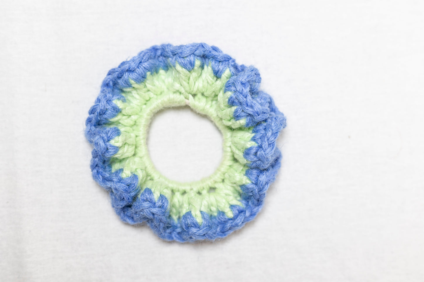 WHIZZY GREEN AND BLUE SCRUNCHIE