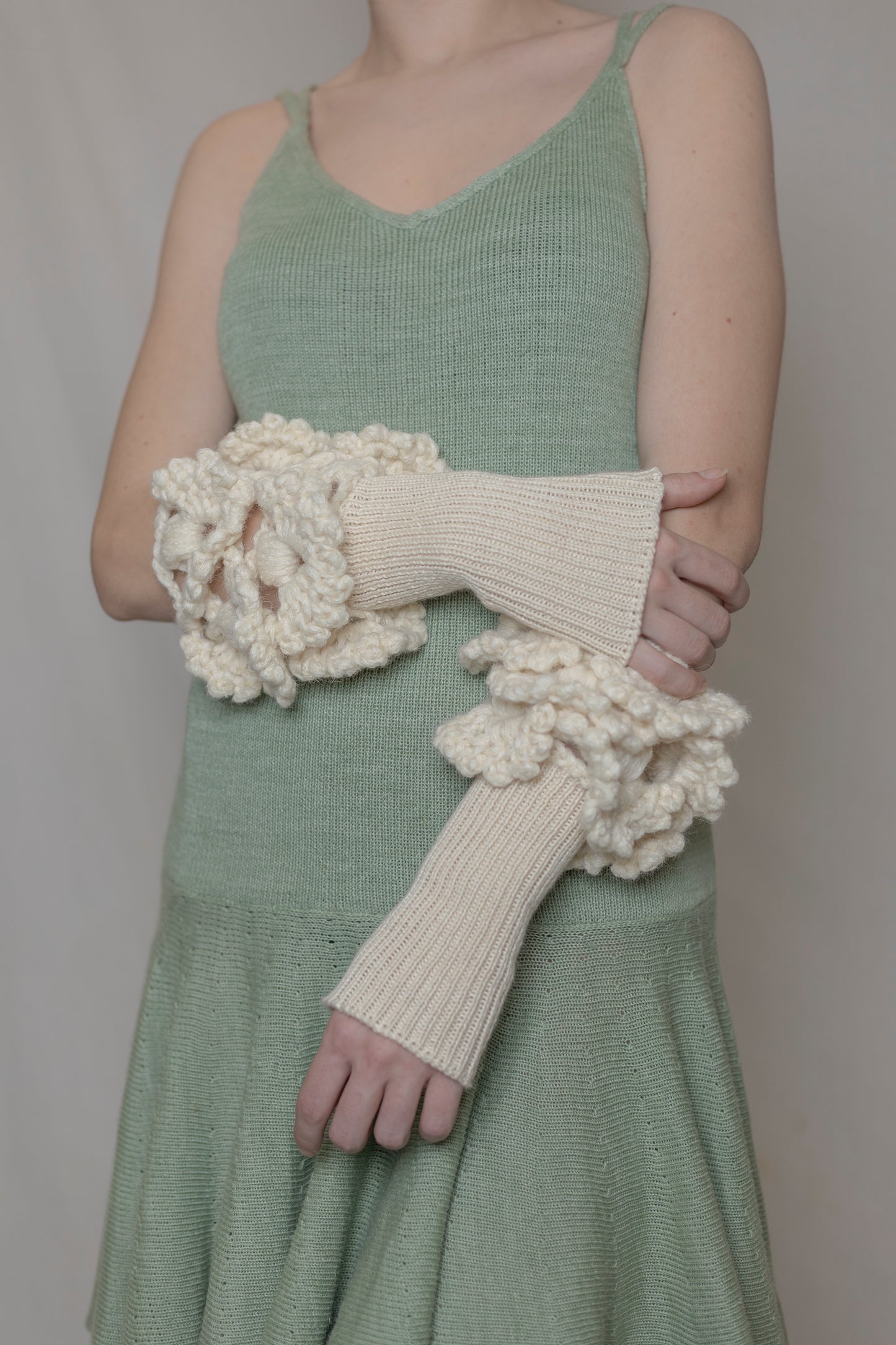 BLOSSOM WHITE CUFFS